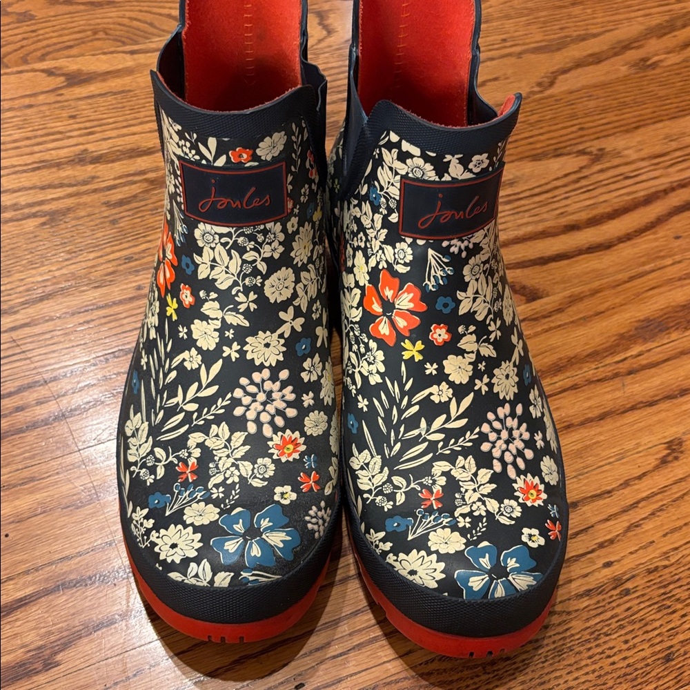Joules Navy Floral Rubber Boots